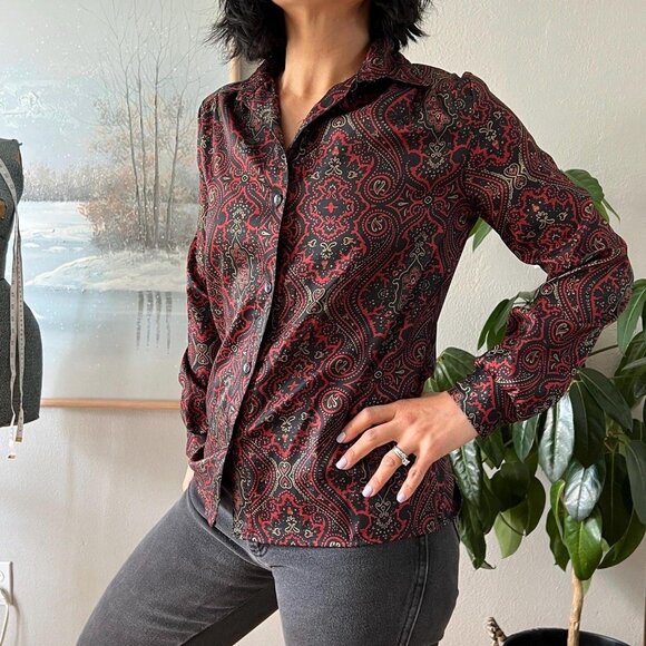 Vintage 80s long sleeve button down black red floral blouse size 6 petite - Picture 2 of 9